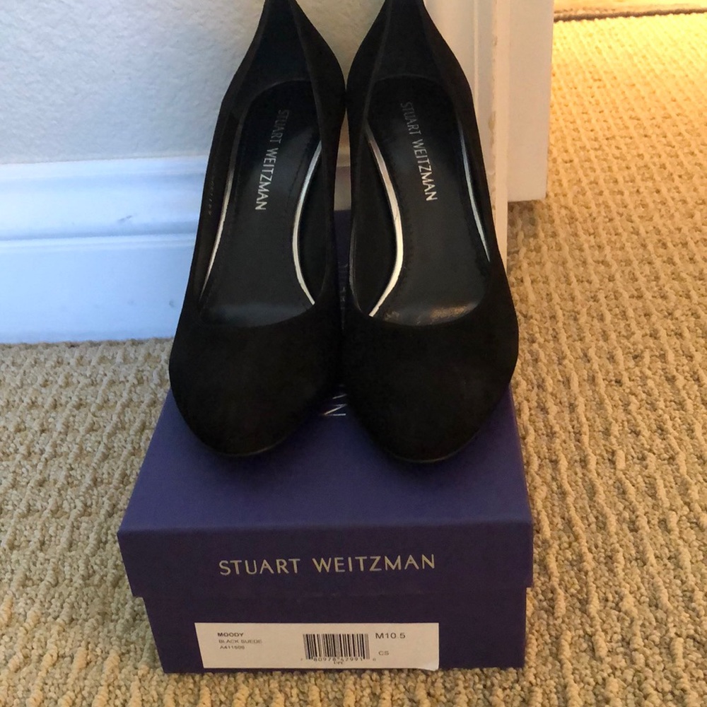 NEW Stuart Weitzman black suede Moody pumps
